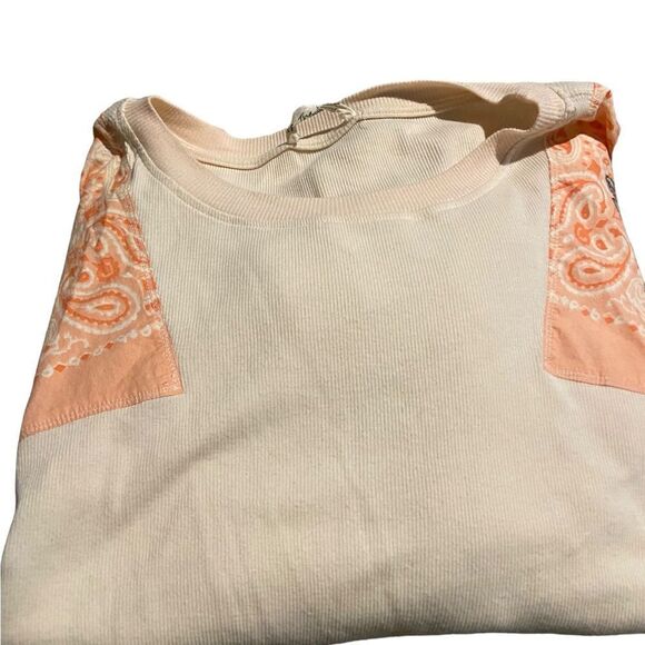 We The Free size medium excellent condition - Picture 2 of 2